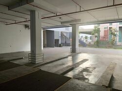 Thyssen Haniel Logistics Centre (D16), Warehouse #458801121